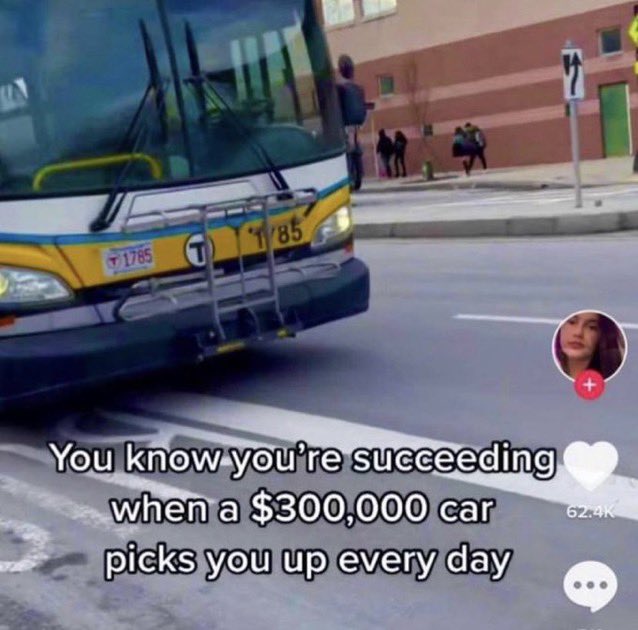 🕐HOURLY🕑 shitpost (@hourly_shitpost) on Twitter photo 