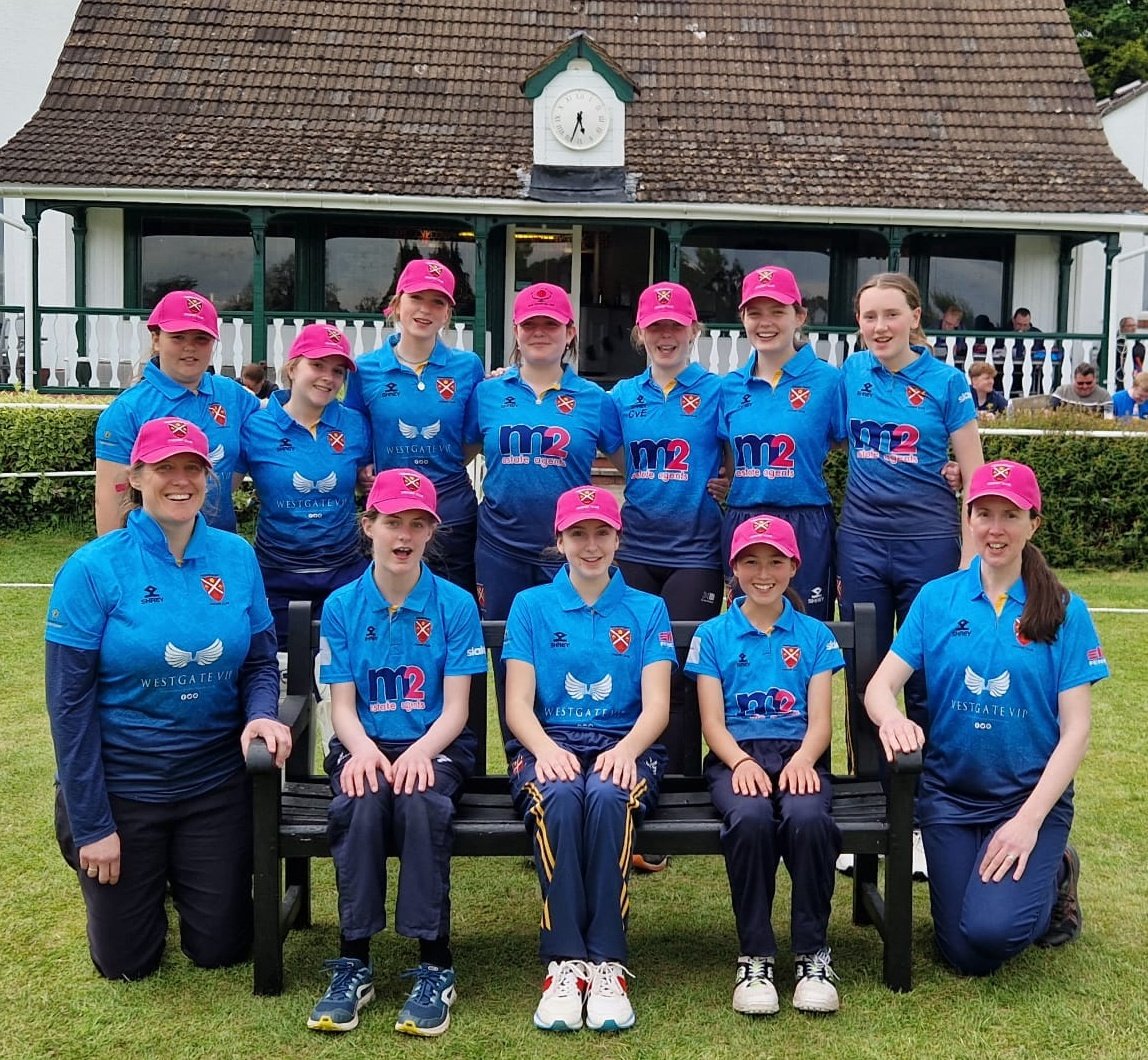 A fantastic day... a big thanks to the 12 players who created history today for <a href="/Abergavennycc/">AbergavennyCC 🏏🏏🏏</a> playing in the very first women's match for the club in a friendly against our close neighbours <a href="/MonmouthCCWomen/">MonmouthCCWomen</a>