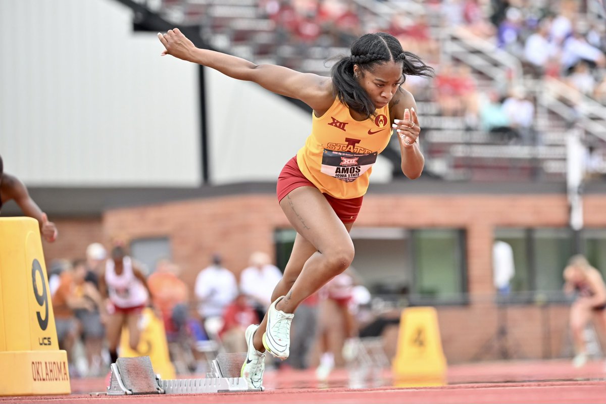 𝘡𝘢𝘬𝘪𝘺𝘢𝘩 𝘫𝘶𝘴𝘵 𝘬𝘦𝘦𝘱𝘴 𝘨𝘦𝘵𝘵𝘪𝘯𝘨 𝘧𝘢𝘴𝘵𝘦𝘳. 

Zakiyah Amos once again lowers her 400m hurdles best to 57.99, finishing 5th in the final. It’s the 7th-fastest time in ISU history. 

#CycloneSZN