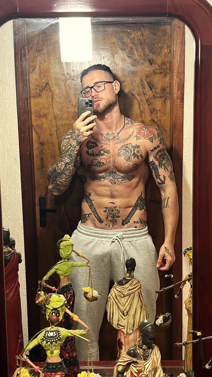 yuri bonoto on Twitter: "🤓"