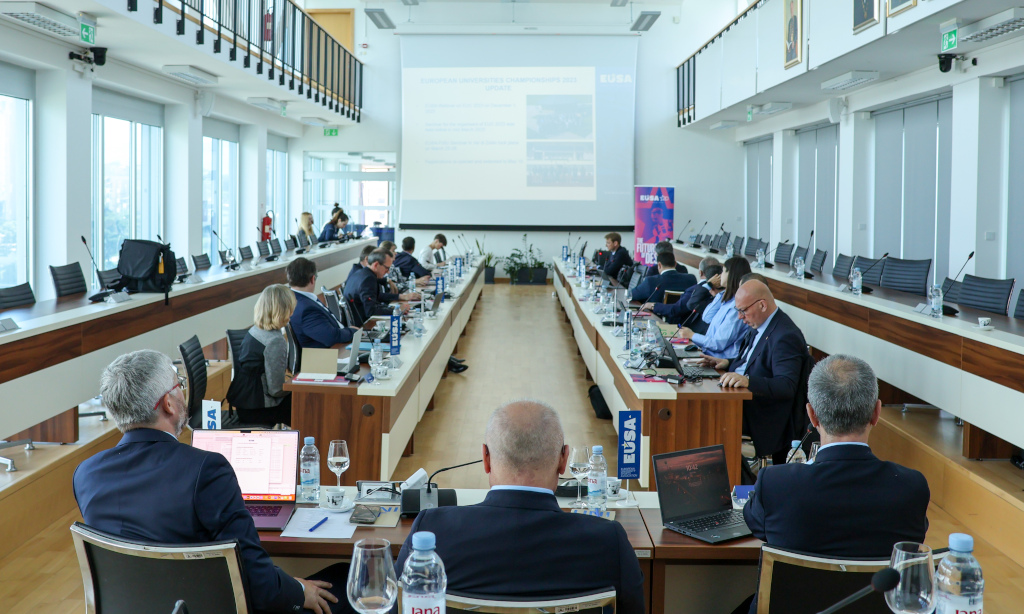 eusaunisport's tweet image. Executive Committee members of the European University Sports Association (EUSA) met in #Spli #Croatia, hosted by #CASF/#HASS and @HrUnist .
eusa.eu/news?eusa-exec…
#eusaunisport #myeusa #goodgovernance #split #unisport #eunisporthr #unisportst