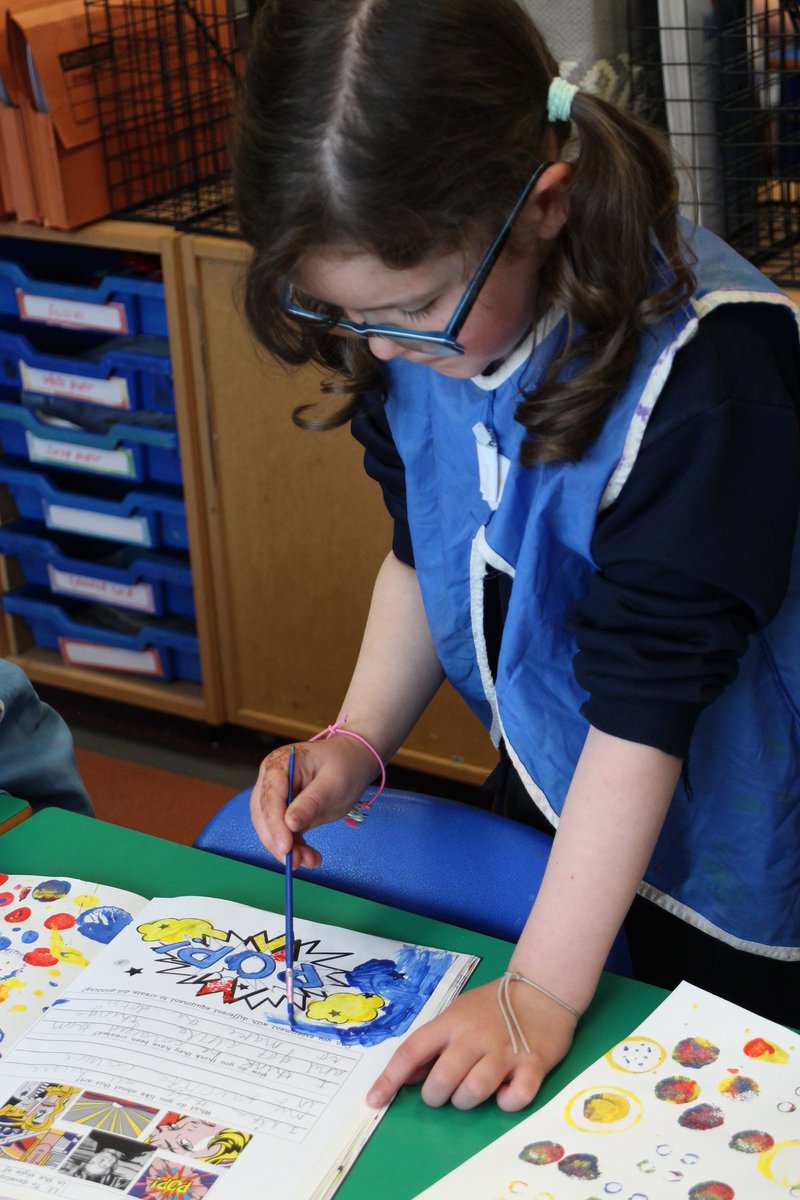 HoughtonPrimary's tweet photo. Super work from Y1 in Art last week, using primary colours to explore #popart and the work of #RoyLichtenstein. @VinesTrust #curriculum @Tate https://t.co/CWuNe3HCKV
