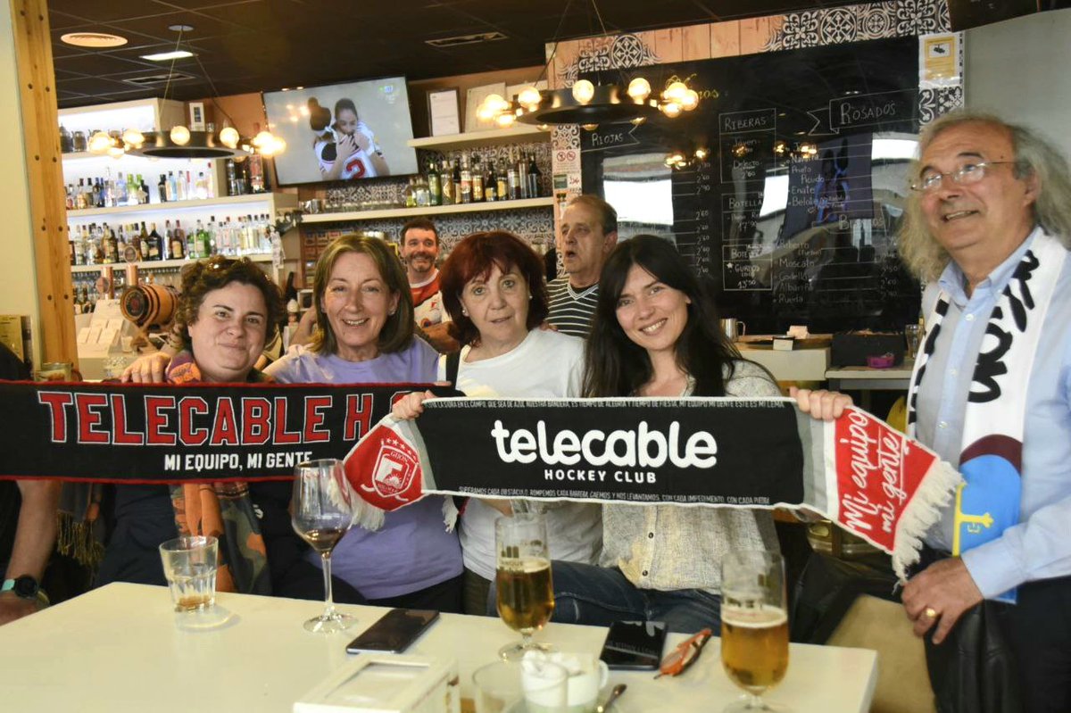 laurasturies's tweet photo. Esta tarde hemos estado con la afición del @gijonhc. No puedo sentir más orgullo por lo que está logrando este equipo para el deporte femenino en #Asturies. ¡Campeonas de la Copa de la Reina por 5ª vez y ya tercer título de la temporada tras la Supercopa y la Copa de Europa! https://t.co/SPsKRnV2QX