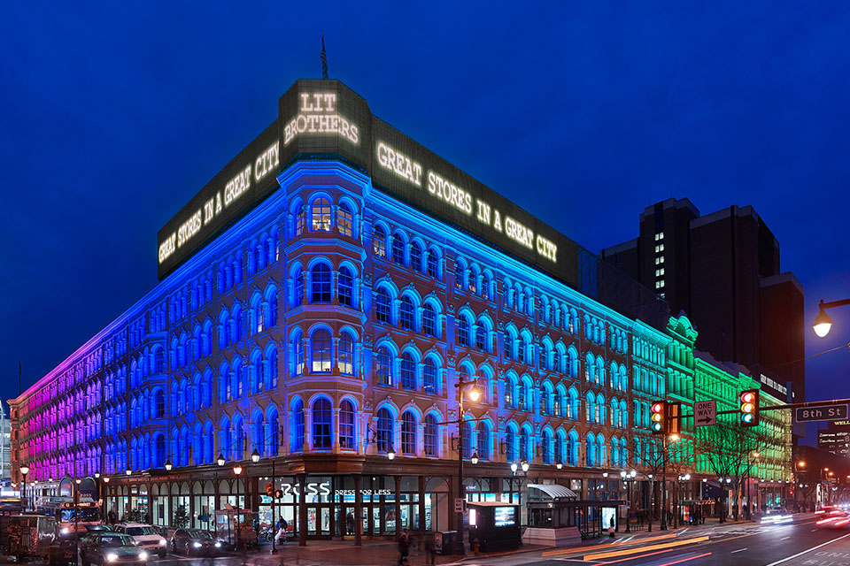 ColorKinetics's tweet photo. Meet the hidden heroes of LED luminaires in our new course from #ColorKinetics and the #SignifyAcademy. Learn the latest about innovative optics and receive a certificate upon completion. Discover the possibilities. https://t.co/fqJE0KnP3m https://t.co/dpcXB8hpLG