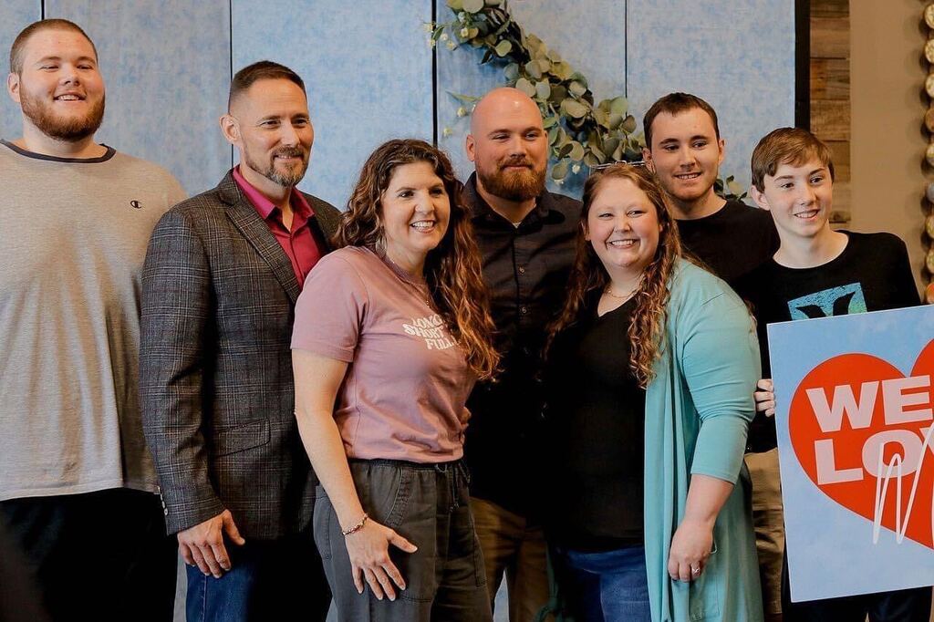 Happy Mother’s Day to <a href="/kimoniedearmond/">Kimonie Dearmond</a> - the glue that keeps us together! As I get older I increasingly appreciate and admire your sense of adventure, your confidence and your leadership ability! You are an amazing mom! Thank you for how you love our fam… instagr.am/p/CsPFmxApz9r/