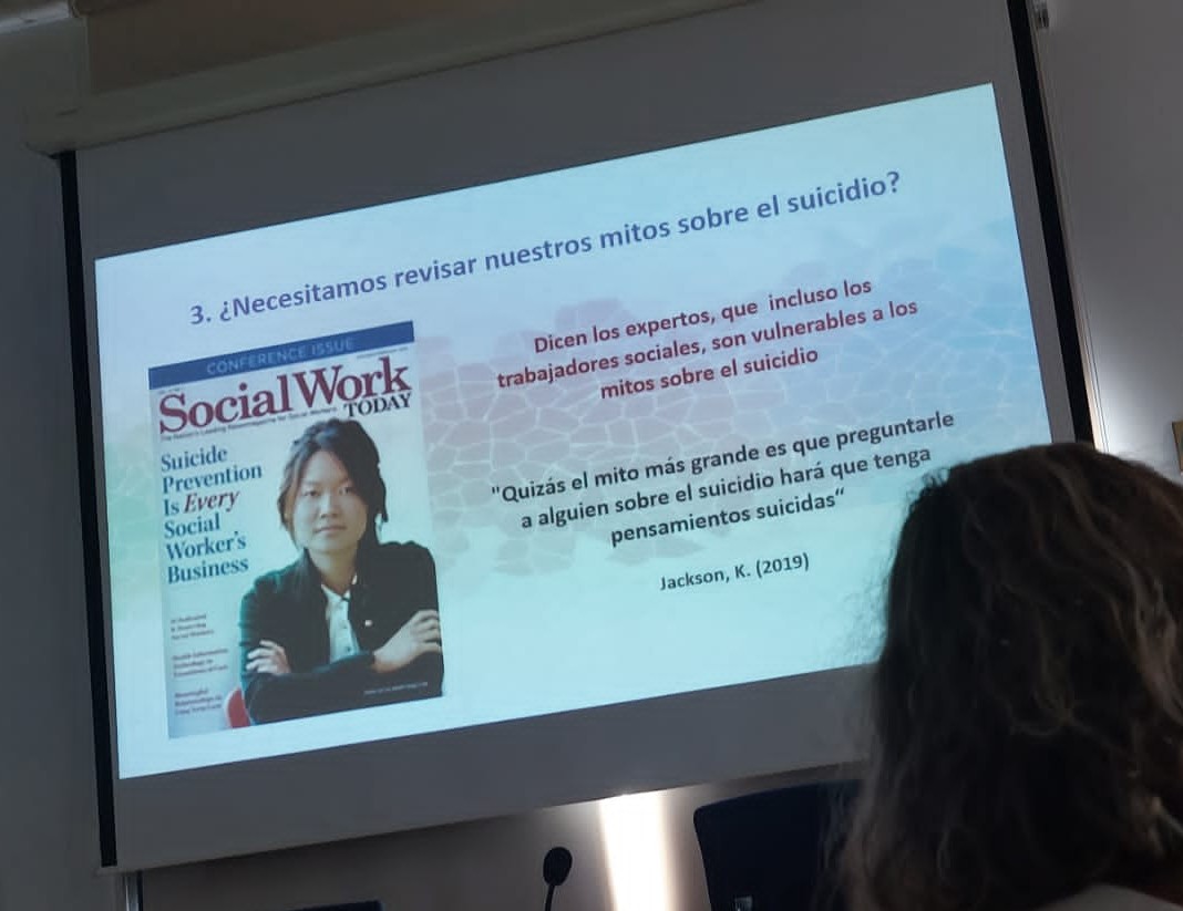 emgarces19's tweet photo. Muchas gracias a @AETSYS  por incluir en el programa del congreso de A Coruña el taller la prevención del suicidio desde el Trabajo Social Sanitario
Interesantes aportaciones de los participantes en la discusión poniendo en valor nuestro rol https://t.co/0CwTN9DVyt