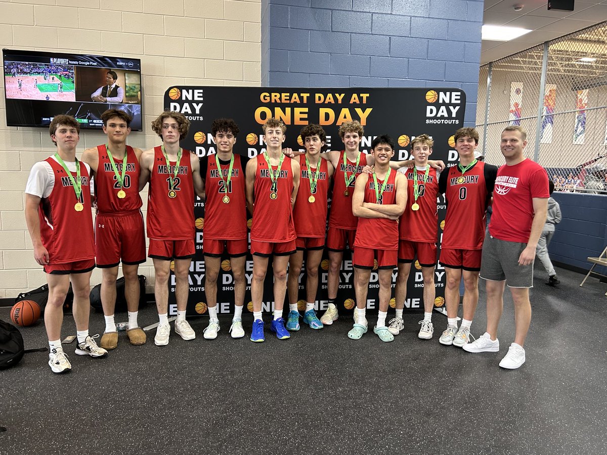🏀Congrats to Mercury Elite 17U Butler 11th 11th Boys Champion at today’s Respect Mom Shootout!🌹

🏆NEXT UP: One Day Spring Championship on May 20/21.
Register at onedayshootouts.com