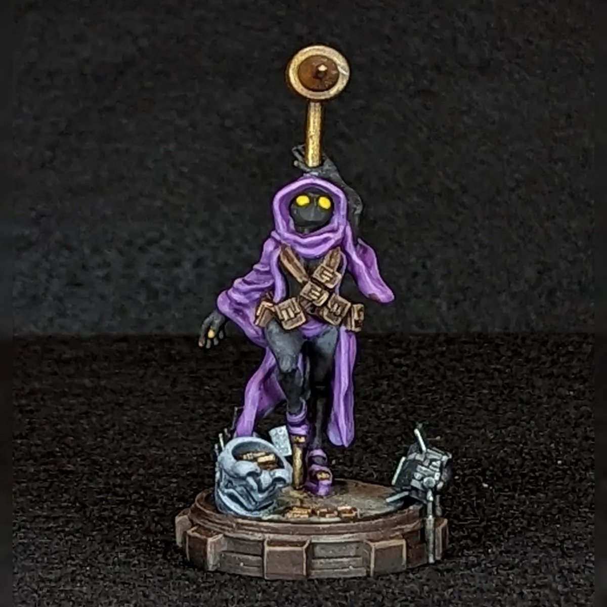 Monster Den Minis tweet media