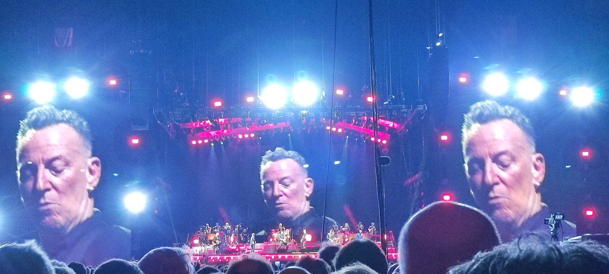 Phil_Cat's tweet image. #springsteenparis La Défense Arena - 13 Mai 2023