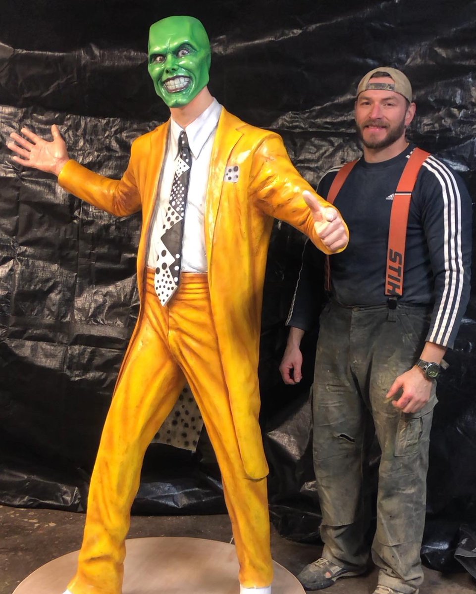 VilliersRyan's tweet photo. Life sized wood sculpture of “the Mask” @JimCarreyOnline @JimCarreyFans_ @jimmykimmel @CameronDiaz #woodcarving #entertainment #chainsawcarving #woodsculpture #yegartist https://t.co/nl0Py8Lba7