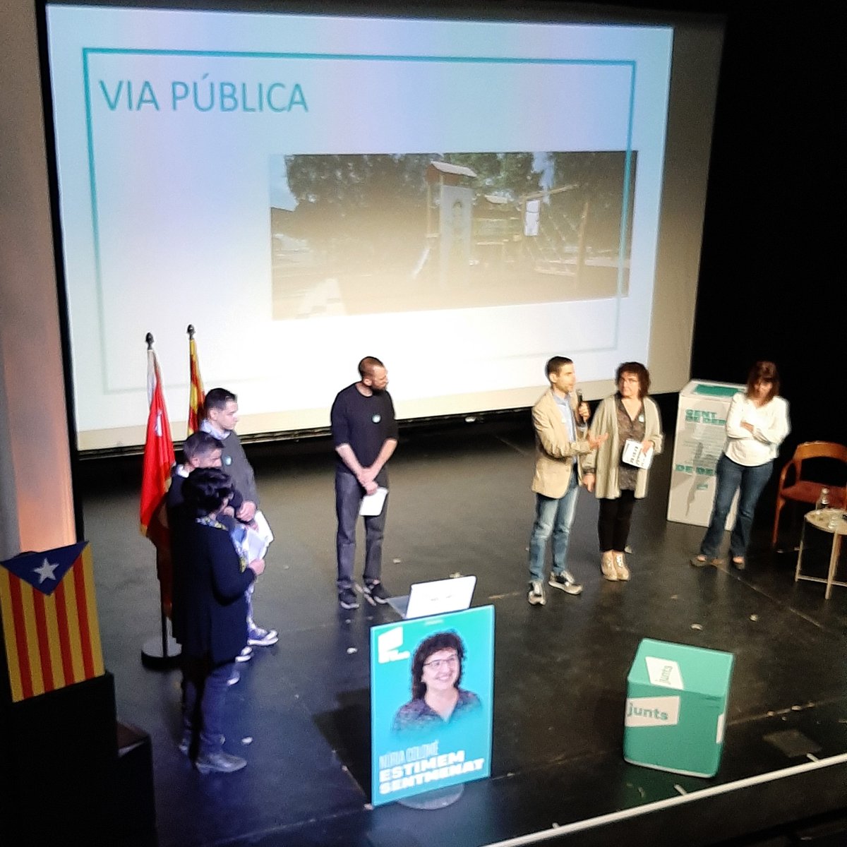 JxSentmenat's tweet photo. Dia molt intens! per @NuriaColome
Mati: Presentació de Programa i Llista de Candidatura 🗳️ amb @joseprull
Tarda: Debat Electoral 📢 a #Sentmenat #Sentmenat28M
#juntspersentmenat
#estimemsentmenat
@JuntsXCat @JuntsComVOCCsbd https://t.co/t4zfPdVh7A