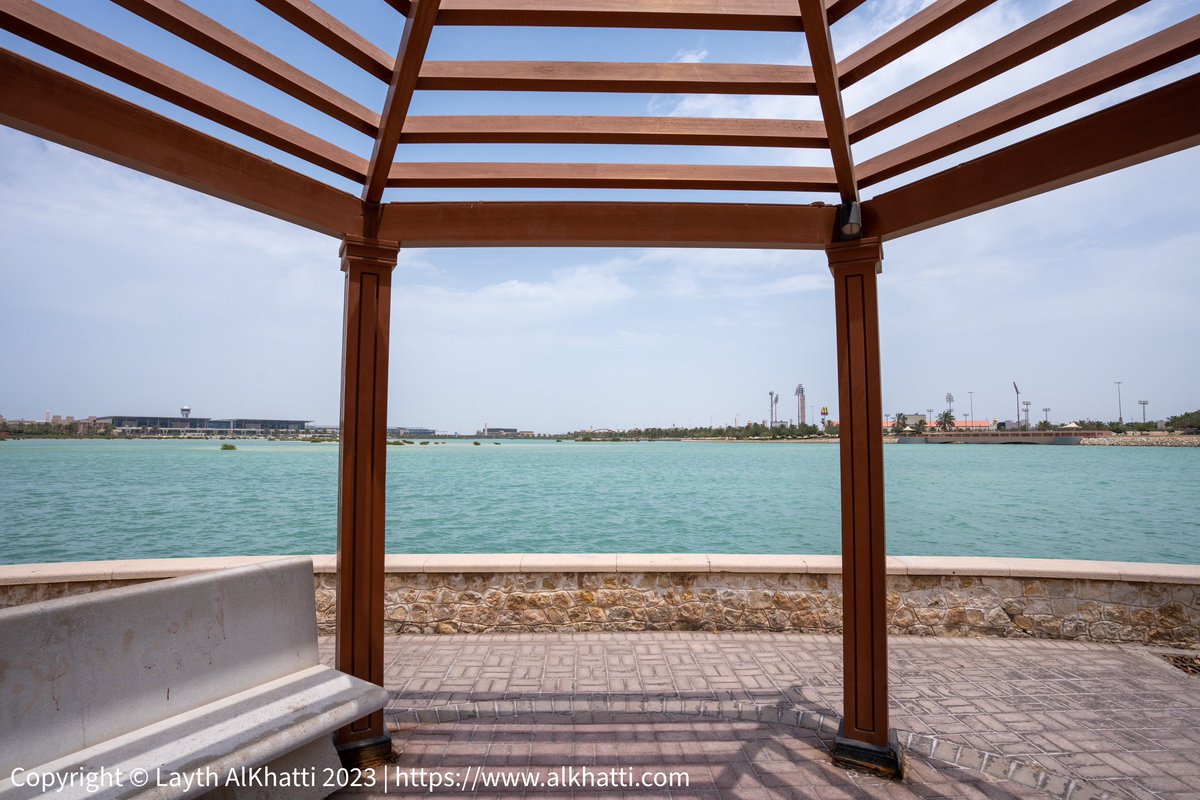 LaythCN's tweet photo. Lots of sunshine and fun in Bahrain today. 

Pictures taken with my #sonya7iv #sonyalpha #tamron1728mm

#park #wideanglephotography #sunshine #sky #clouds #photographer #Bahrain https://t.co/LYHbHaeozd