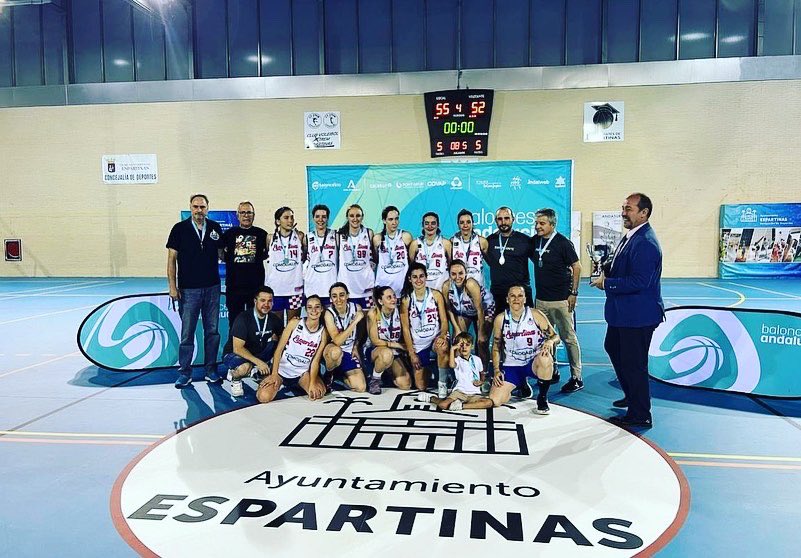 BaloncestoCDAS's tweet photo. SUBCAMPEONISIMAS!!!!
🏆🏆🏆🏆🏆🏆

Dar la enhorabuena a @cdclaretsevilla por su victoria

Y dar las gracias a esa pedazo de afición, @fab.sevilla y @ayuntamientodeespartinas 
 
Gracias a nuestros patrocinadores https://t.co/8mydsL9bZ3
