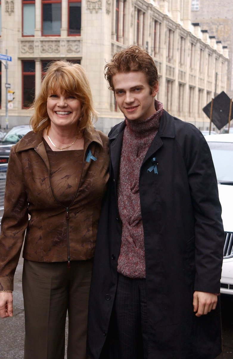 comforthayden's tweet image. happy mother&apos;s day! 🤍