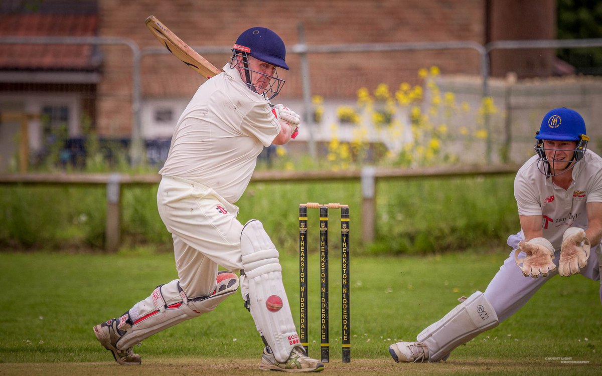 At county hockey first thing...so got to the @GboroCC 1XI v <a href="/BurtonLeonard/">Burton Leonard</a> CC 1XI <a href="/Nidderdale1894/">Theakston Nidderdale Amateur Cricket League</a> Atkinson-Swires Cup game a little later than planned.

The home team won a low scoring game by nine wickets.

<a href="/cricketyorks/">Cricket Yorkshire</a> #Cricket #Harrogate #Knaresborough