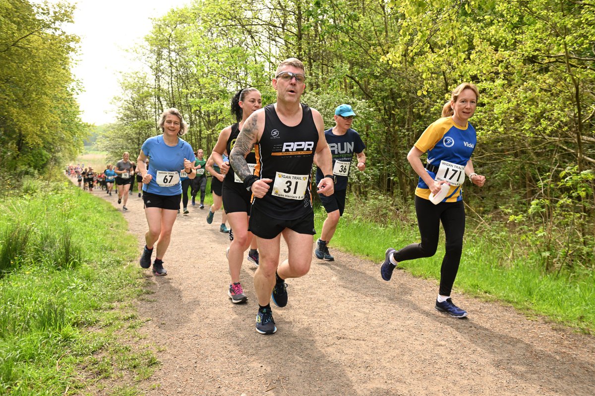 wigan_runners's tweet photo. Big shout to some of the local clubs who supported us today. It was fantastic to see the mass of club vests on the course. Enjoy looking through the photos!

#wigantrail10k https://t.co/tD2baW0yUp