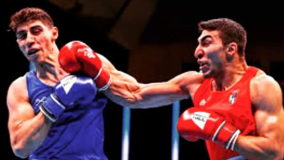 poliziadistato's tweet photo. È un argento 🥈 che sa di oro quello vinto da #AzizAbbesMouhiidine nella finale dei 92 kg ai #CampionatidelMondo elite di pugilato 2023 conclusi oggi a Tashkent. Il pugile 🥊 delle #Fiammeoro 👮🏽‍♂️ perde ai punti con il russo Gadzhimagomedov dopo lunga revisione del verdetto 🇮🇹 👏👏 https://t.co/VVR1rmM137