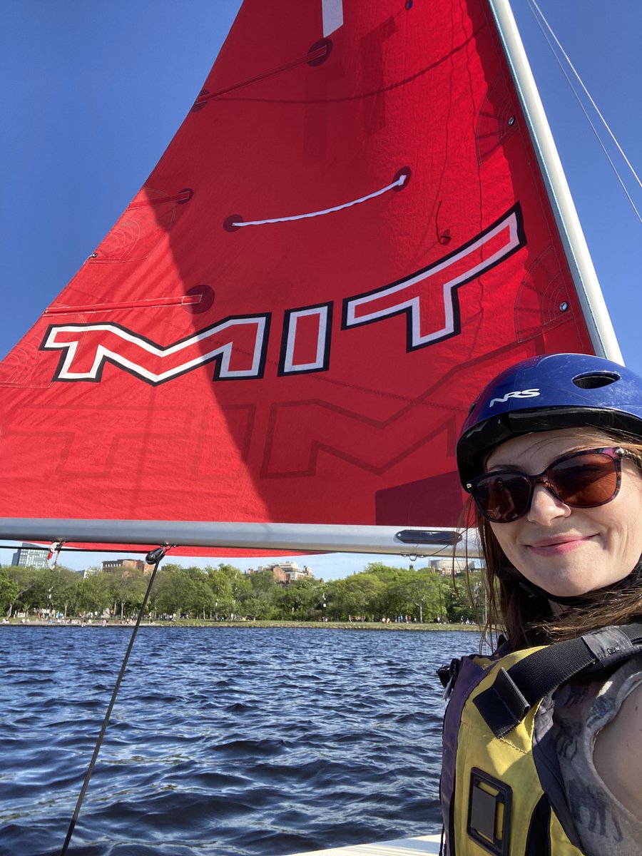 kaptanisema's tweet photo. Sail away⛵️ #mit #sailing #bostonthings https://t.co/zQ1mYIVlbb