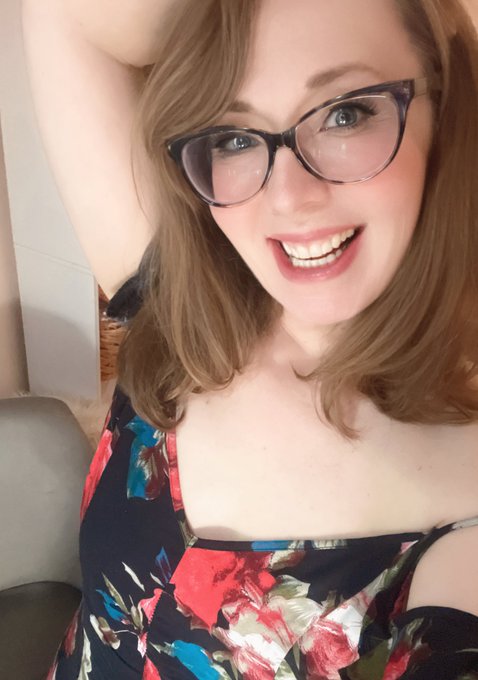 Happy Mother&rsquo;s Day to all the mamas out there🌸 https://t.co/gRYtHUAExt