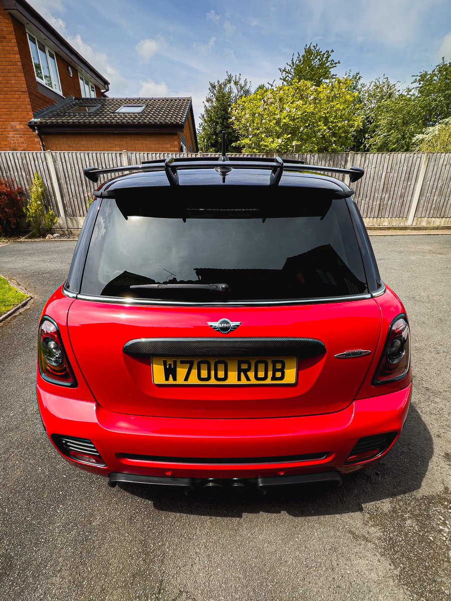 Robert_Kidner's tweet photo. Been feeling despondent and low in mood lately, so decided to clear the cobwebs off the MINI today. https://t.co/lEaQE1lpyT