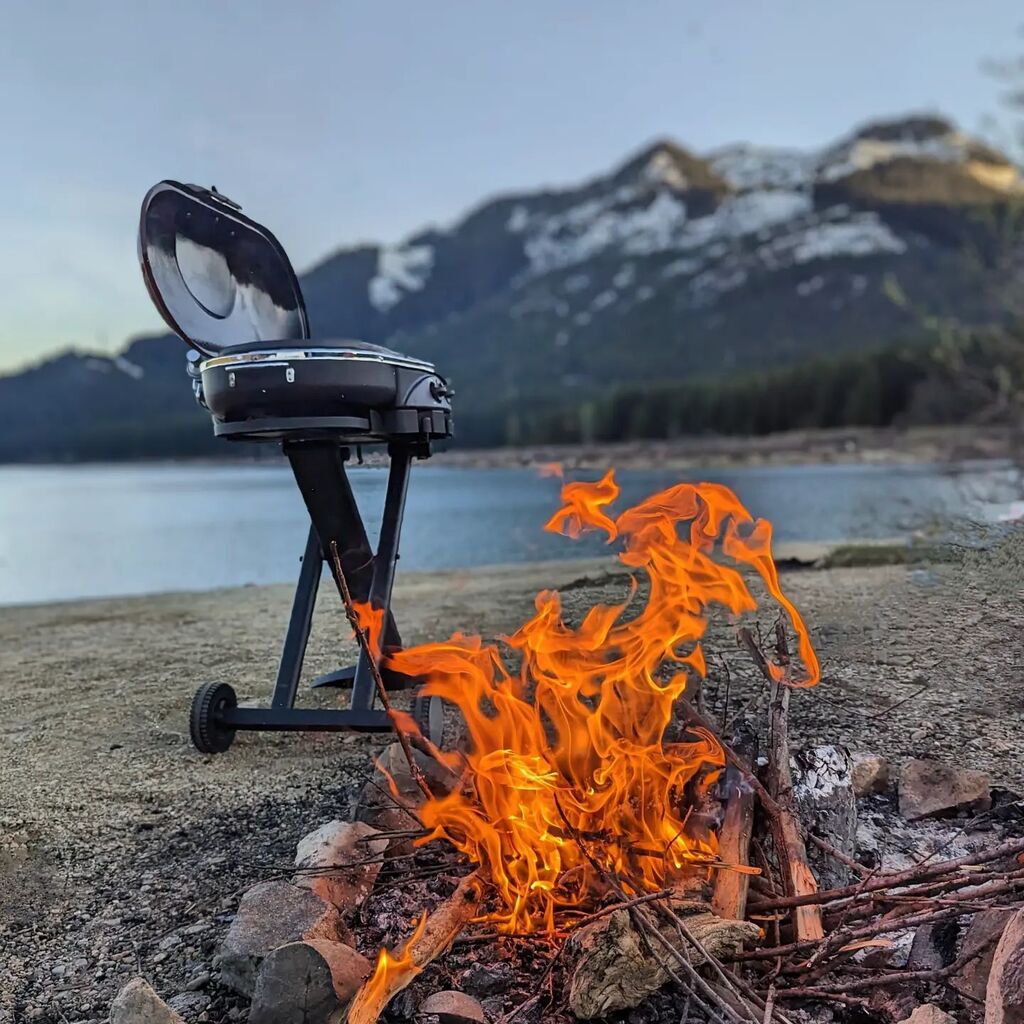 KeyurGolani's tweet photo. Barbecue and Bonfire! https://t.co/ddCWKgtuSS https://t.co/HbzkhRYi7o