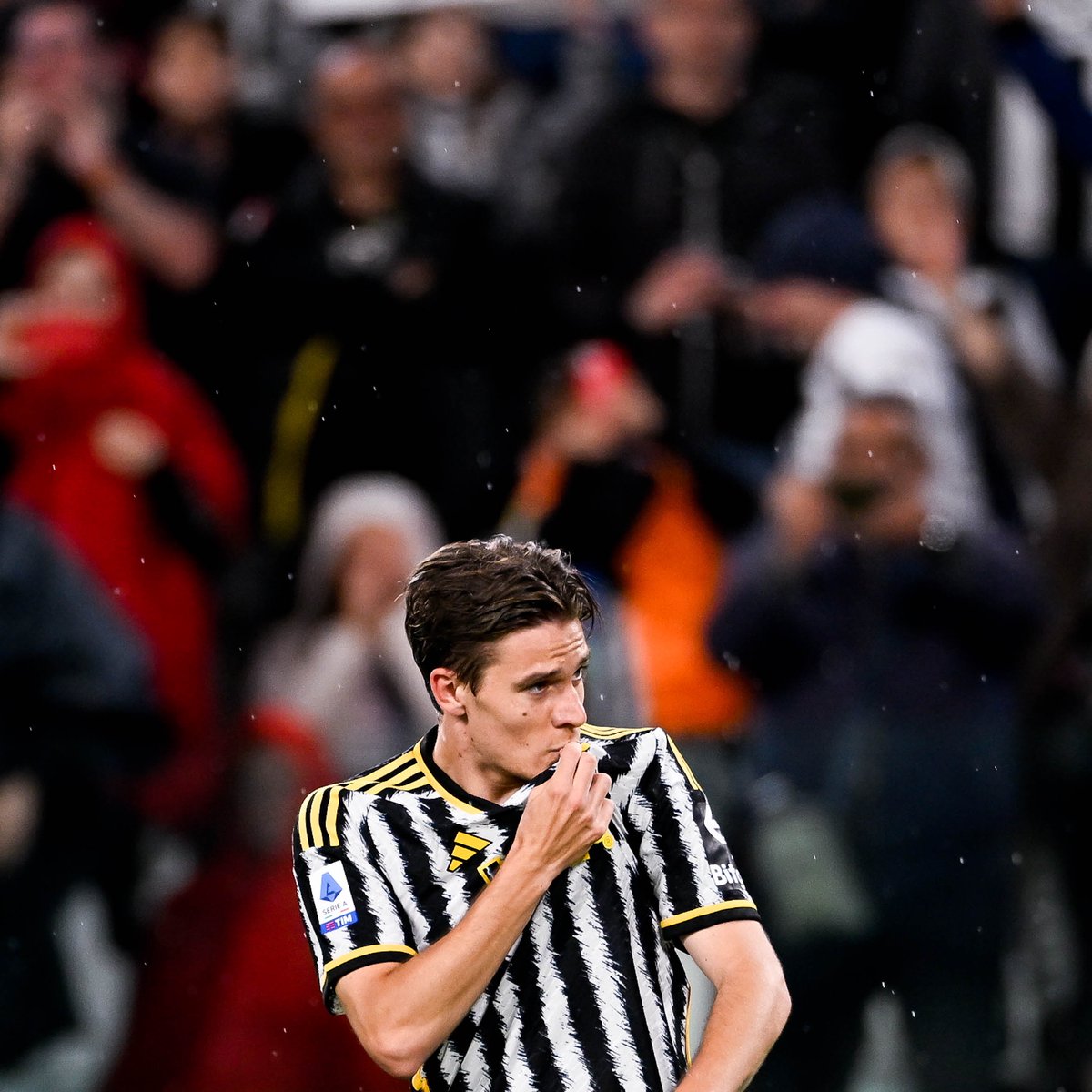 juventusfc's tweet photo. La Juve nel cuore. https://t.co/chyMIuA3DQ