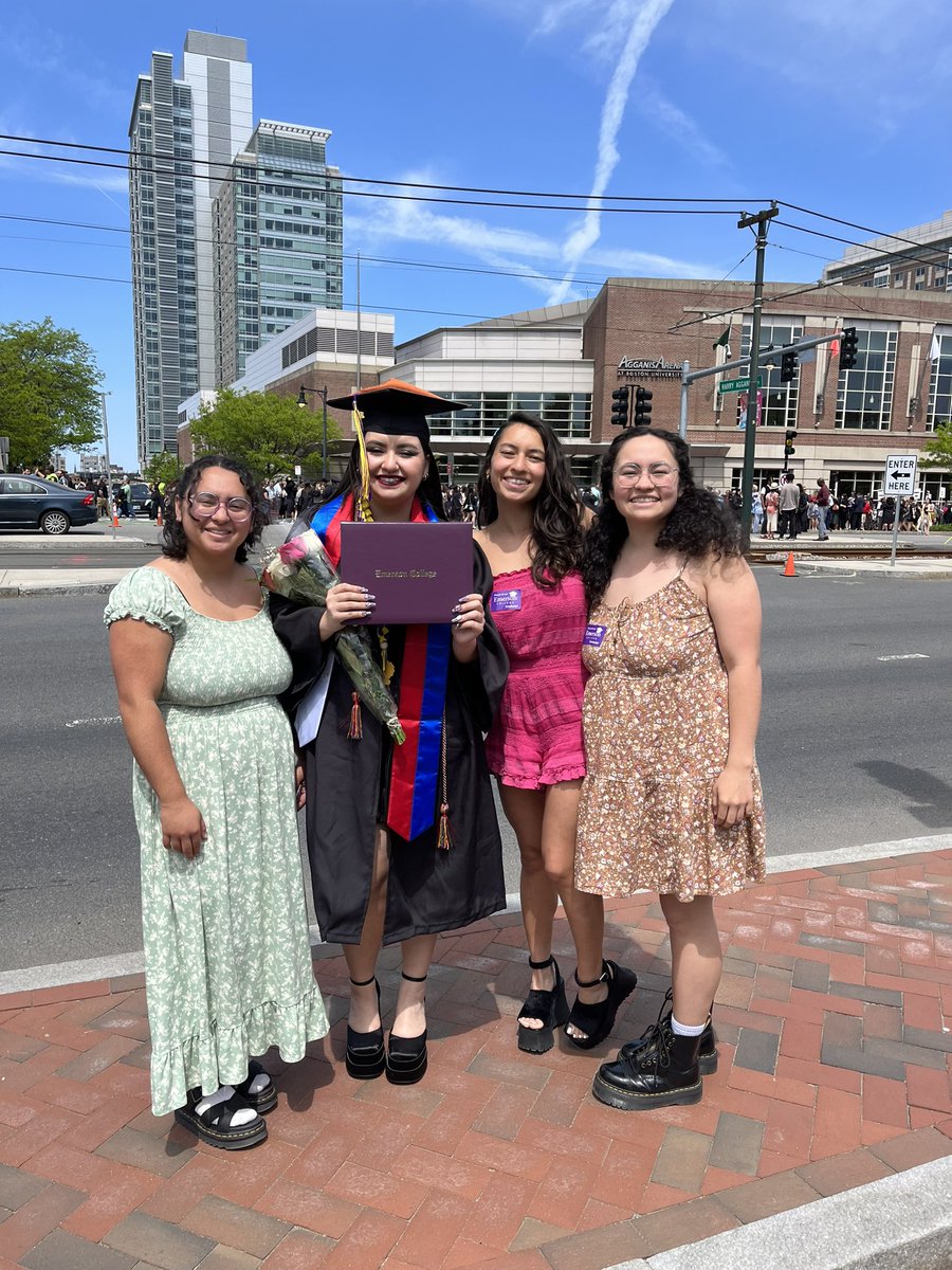 🥳Congratulations Emerson graduate <a href="/yomopes/">Monica Keipp</a>!! Blessed we’re celebrating together on Mother’s Day
💕💕