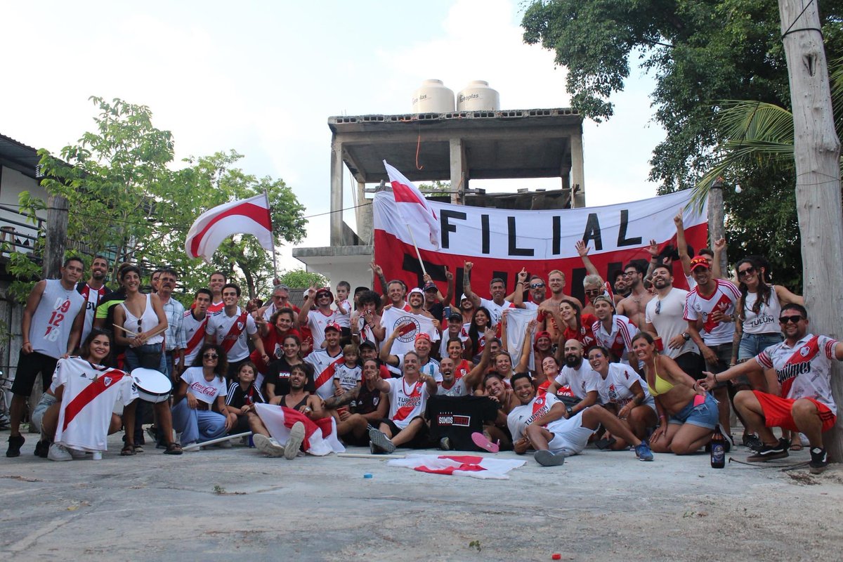 riverplatetulum's tweet photo. Familia Riverplatense Tulum! Vamos Todos Unidos! 

#RiverPlateTulum #TulumEsDeRiver #MexicoEsDeRiver #VamosTodosUnidos #RiverEsMundial @FIFRPOficial https://t.co/QLnzTLh5bo