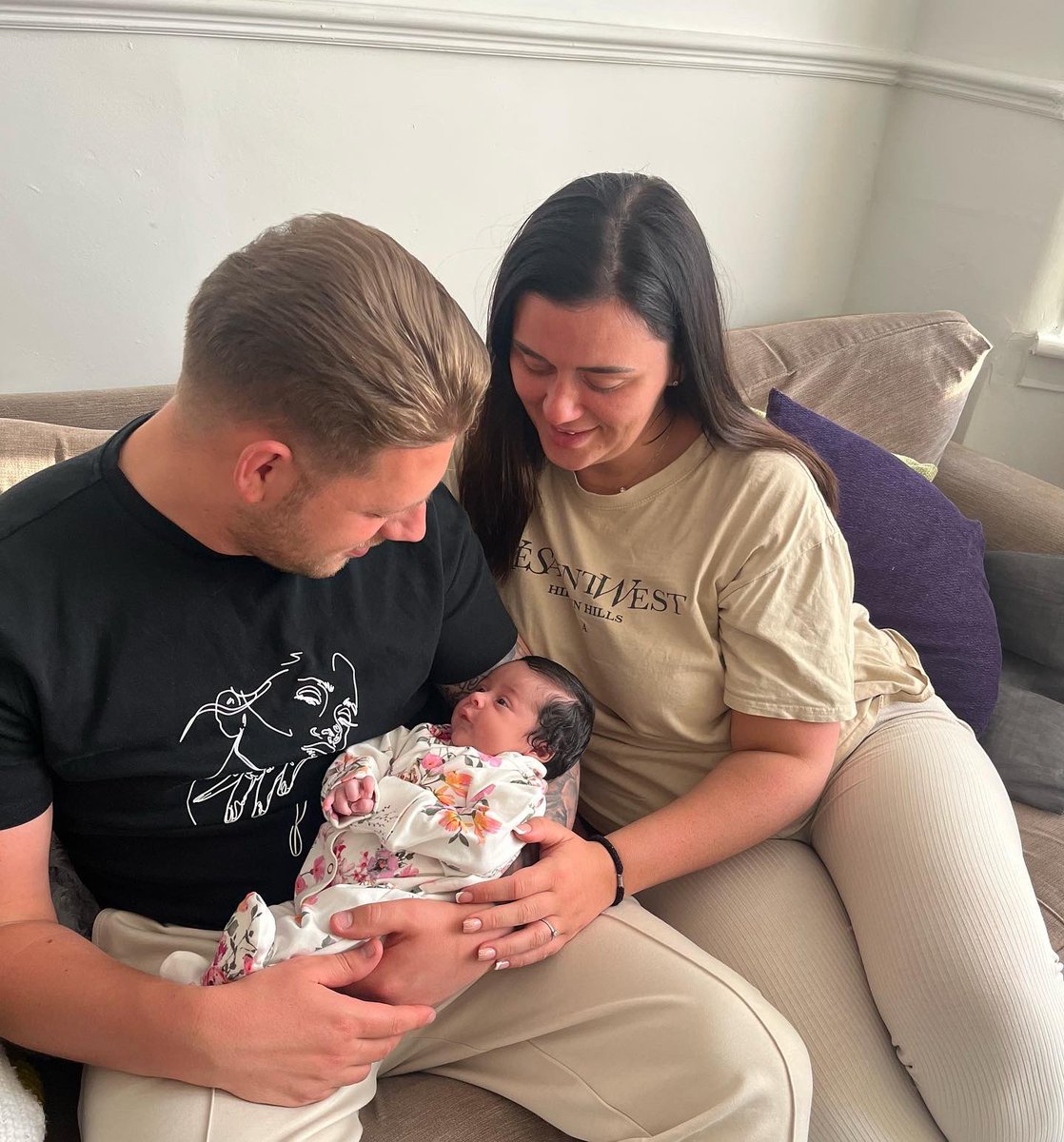 keeganbennett7's tweet photo. Welcoming Winnie to the world, Auntie &amp; Uncle again 🌍❤️ https://t.co/W2XNJA34hF