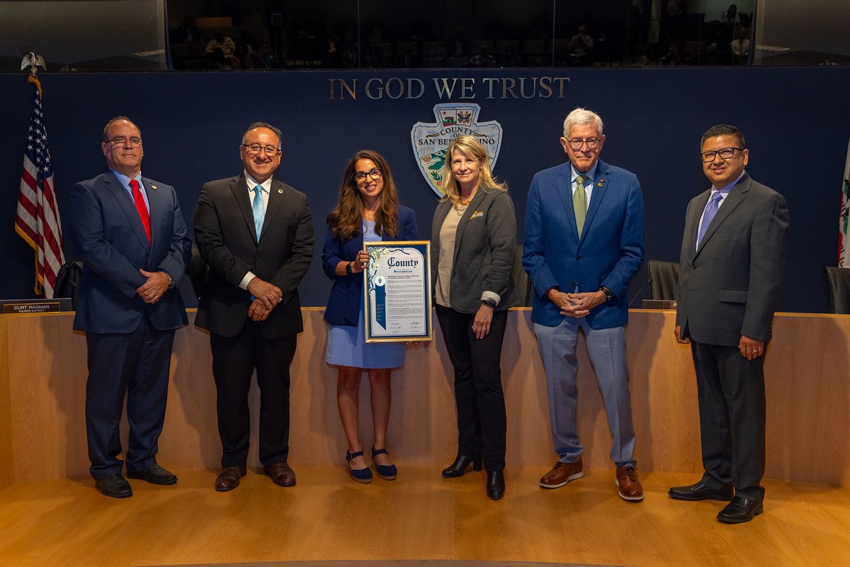 Children and Family Services Director Jeany Zepeda was presented with a proclamation from the Board of Supervisors, Tuesday, May 9 recognizing the month of May as National Foster Care Month. 
Read more bit.ly/3nP9p2B