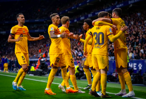vilela58's tweet photo. Enhorabuena al @FCBarcelona_es 
Campeón de Liga,
Mucho mérito
Xavi tiene se ha doctorado.

 #ESPFCB https://t.co/ketQHwpzBt