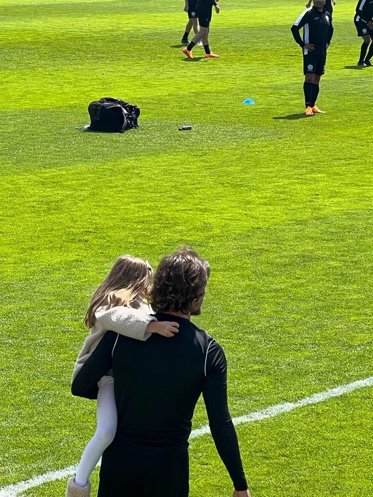 Jake Hall tweet media