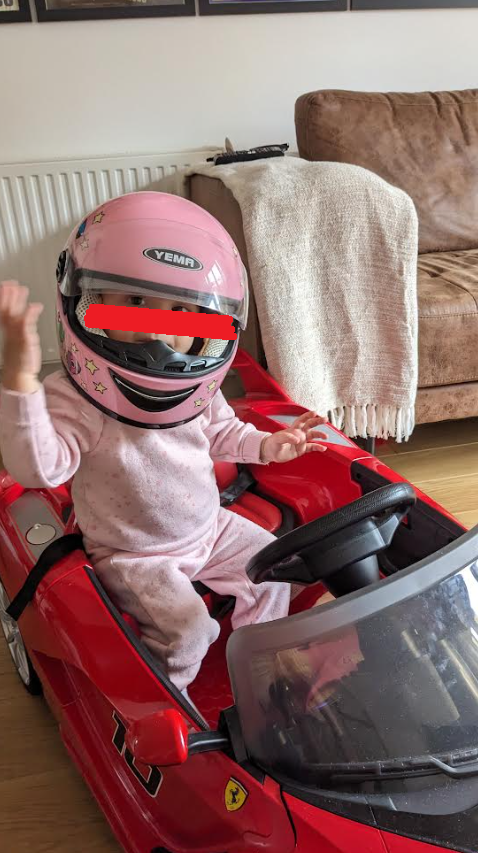 SSjGhost's tweet photo. @Susie_Wolff
I hope you're about in 14/15/16 years but remember the name... Ophelia... First sat in kart at 3 days old and this is her 3rd car. Be keen to hear how someone not from a racing background; nor money can get his girl into something she loves (16 month's old)? https://t.co/pjHg2fzuFD