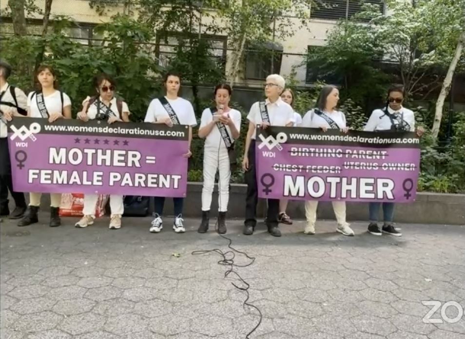 We celebrate Mother's day for Female Parents. May 14th 2023 UN Headquarters East 47 St Manhattan NY Feminists speak out against the UN's erasure of women #mothersday #UN #GoWokeGoBroke #budlightboycott #adulthumanfemale #xxwomen #womensrights #womenempowerment #women #feminism