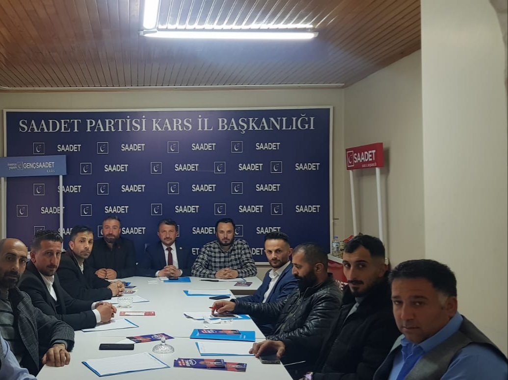 Seçim sonrası parti binamızda seçime ilişkin değerlendirme toplantımızı yaptık inanıyoruz zafer yakındır ve inananlarındır.