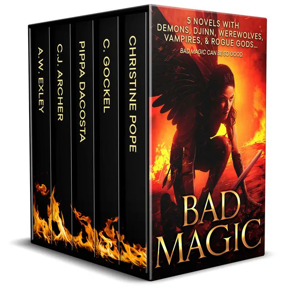KnightedPhoenix's tweet photo. Want more #fantasybooks? This #bookgiveaway has plenty for your #amreading pleasure! #amreadingfantasy https://t.co/KVFC1dpxqi https://t.co/O9Z5gFBG64