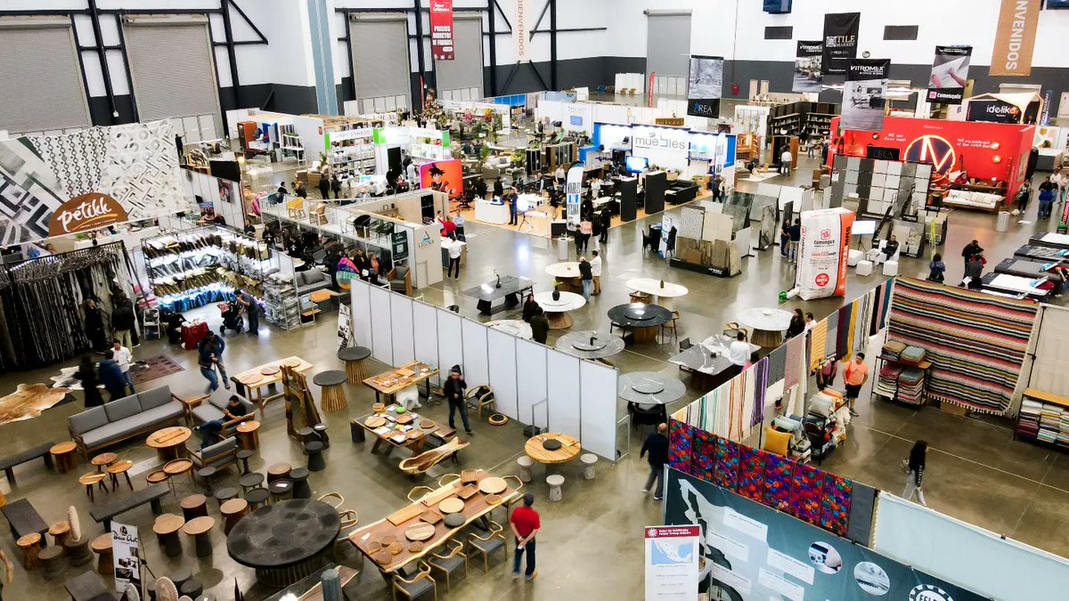 3DBajascan's tweet photo. Vuelo de Dron en las instalaciones de @EXPOMuebleBC_ ¡Hoy último día! ¡Entrada libre! #3dBajaScan #PamelaMorales #RecorridosVirtuales #Vuelodedrone #expomueblebc2023 #FotografiaInmobiliaria #Rosarito #BCCenter https://t.co/pD9OmWt1ud