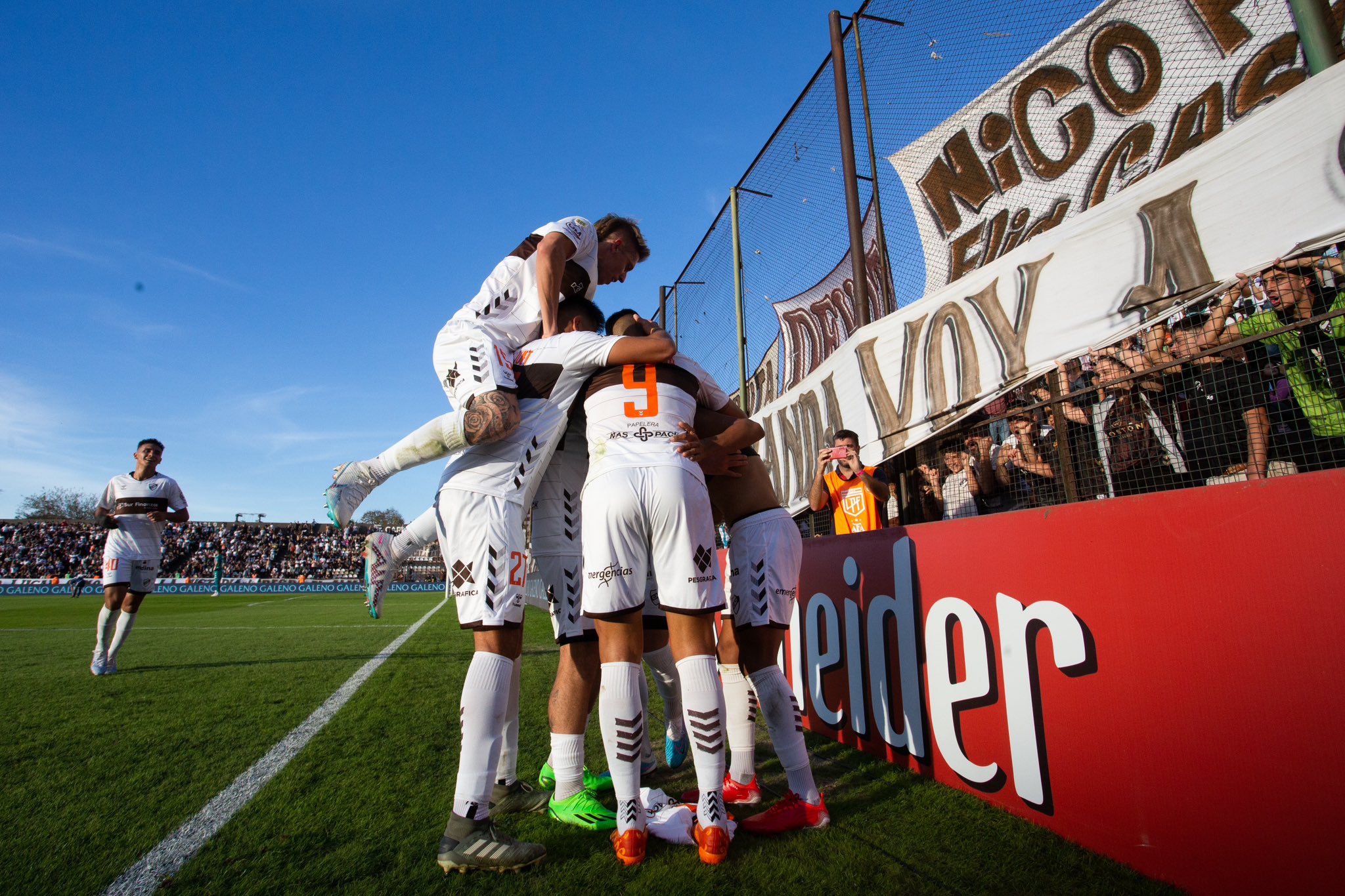 Running Club Atlético Platense GIF - Running Club Atlético Platense Liga  Profesional De Fútbol De La AFA - Discover & Share GIFs