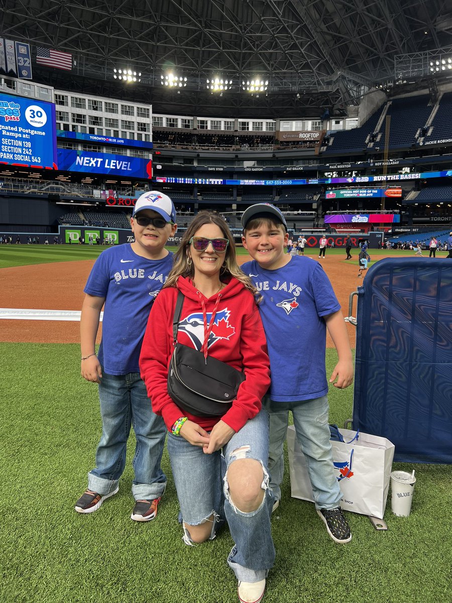 Ashley Dyce tweet media