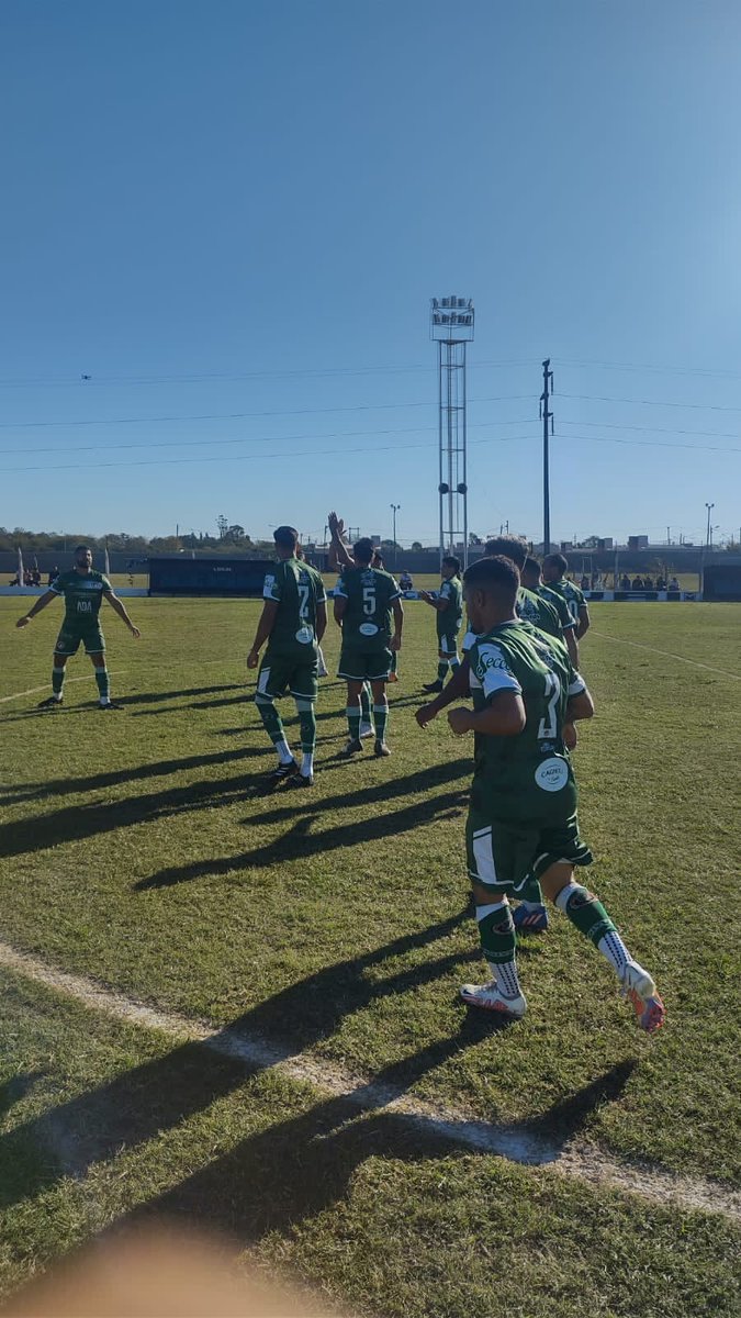 FelipeQuiqueM1's tweet photo. 🏆 Torneo Provincial Semifinal Ida
#VictoriaCC 2
@CSYDMCTES @CDMandiyu 2
⚽ Altamira (Vcc)
⚽ Ariel Romero (Mand)
⚽ Cóceres (Vcc)
⚽ Guille Barreto (Mand) https://t.co/QLHjG8IPFC