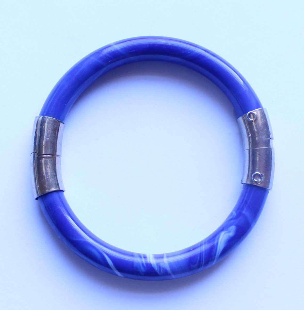 Antique Chinese Blue Marble Peking Glass Bangle Hinged Bracelet ebay.com/itm/3145825065… #eBay <a href="/eBay/">eBay</a> #giftideas #jewelry #shopsmall #smallbiz #Asian #Peking #glass #bangle #bracelet