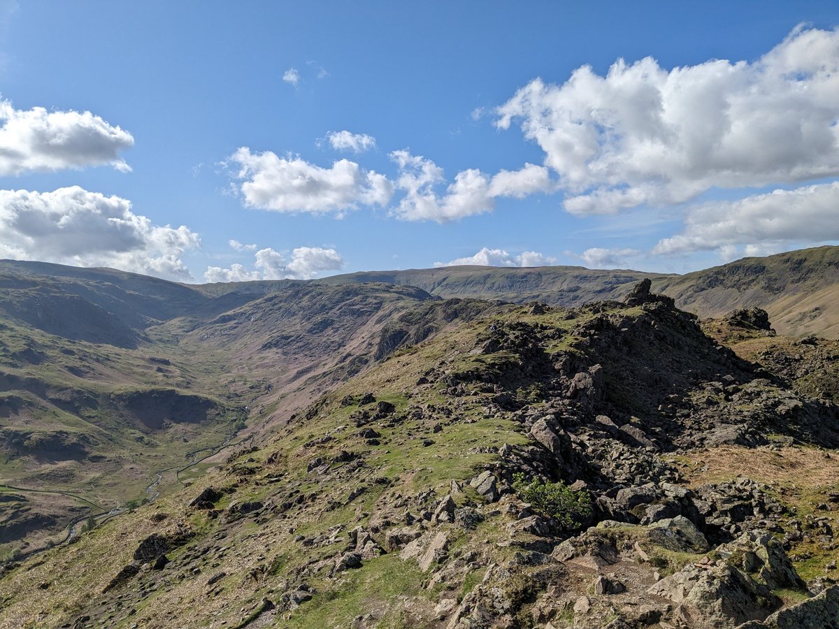 We had a blast last week at #grasmere25! What a great time - blown away by the chemistry, the people and the nature.
Huge thanks to the <a href="/RSC_HSG/">RSC_HSG</a> , in particular Marc (@Allenamide) for the organization and to <a href="/ADS_StAndrews/">Andrew Smith</a> for not getting us (very) lost! 
Until the next one. 🏔️