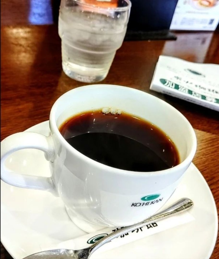 corvettes15's tweet photo. つわものどもが ゆめのあと…

「��ルベッツを愛してやまないすべての皆さんだ か ら、そしてラビットのドラムトシキがいたからこそ昨夜は大成功で幕」本当に心からありがとうをお届けします！
何を言おうピンクサファイアの4人こそ、これを一番わかってるハズ

#ピンクサファイア #コルベッツ https://t.co/fBgGPO4Ywf