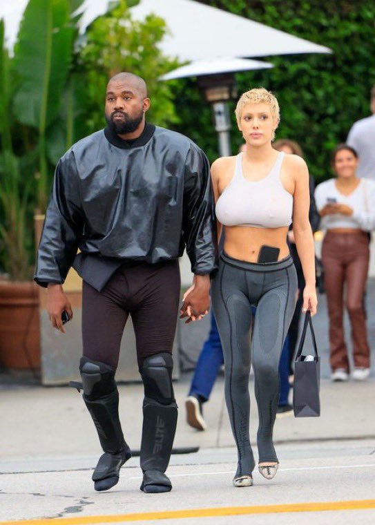 SameFr3quency's tweet photo. Ye and wife Bianca out in Los Angeles https://t.co/EWSN4MPN9p