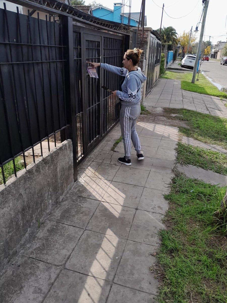 CastagnaroM67's tweet photo. El fin de semana en todas las localidades del Distrito de Escobar difundiendo las propuestas de la #generaciondel23 #CambiaEscobar🇦🇷🇦🇷 https://t.co/XTwhfHaQGM