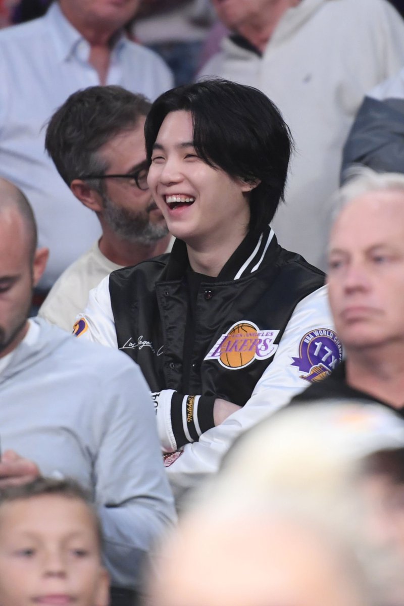 moun SAW YOONGI tweet media