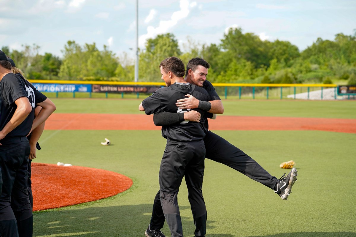 GLVCsports's tweet photo. 🏆⚾️ 𝘼𝙇𝙇. 𝙏𝙃𝙀. 𝙀𝙈𝙊𝙏𝙄𝙊𝙉𝙎. 

#GLVCbase | #GLVCchamps https://t.co/Updzh6poS7