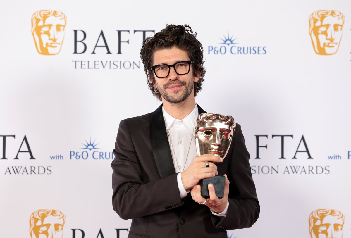 The great Ben Whishaw won Best Leading Actor at tonight's #BAFTATVAwards for his role in #ThisIsGoingToHurt

He spoke to the press con about it: 'It was an amazing experience... but one I was really nervous about because of the role and because I hadn't acted in ages!'