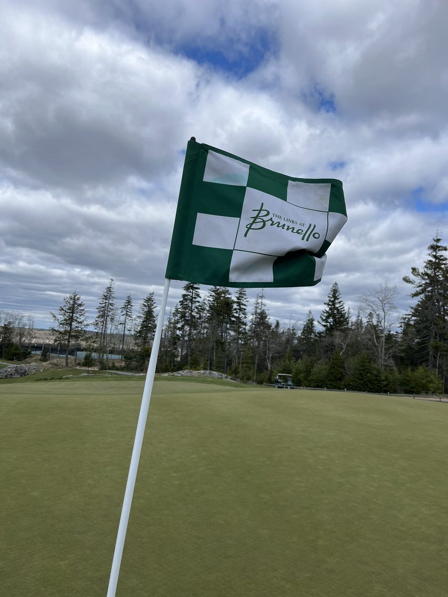 NMCNutrition's tweet photo. Good laughs with @TeamNB88 getting some team bonding time during @NAIG2023 M4 in Halifax with a round @linksatbrunello. Great course &amp; great times with colleagues (@ouellette_manon)!

#fuelingperformance https://t.co/gfwkW4UhEE
