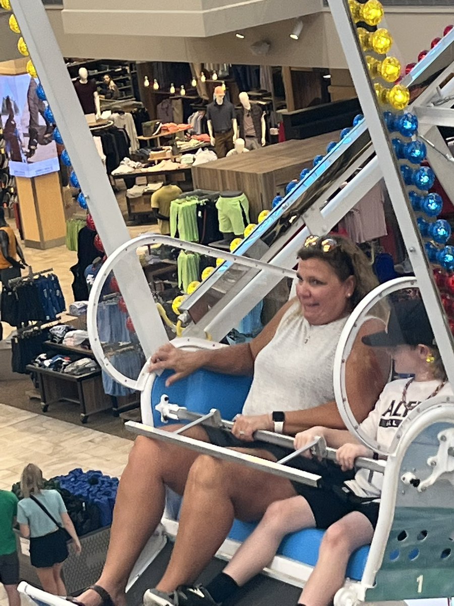 Happy Mother’s Day to the best mom out there!!!!! I love you so much and am so thankful for you and everything you do! 🤍🤍 <a href="/AmyGray8903/">Amy Gray</a>